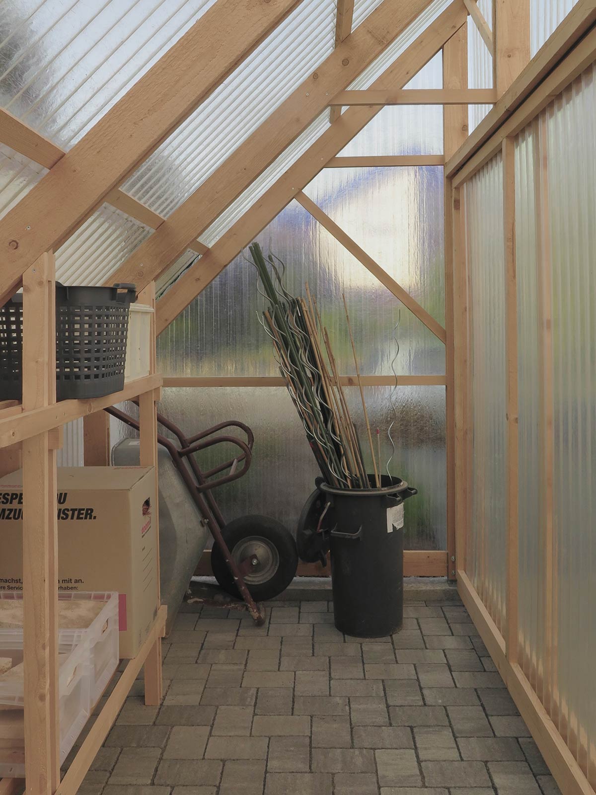 Hewitt-Architektur, Dominic Hewitt - Architekt, Dieburg - Gartenschrank Foto 3
